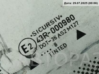 Стекло кузовное глухое левое