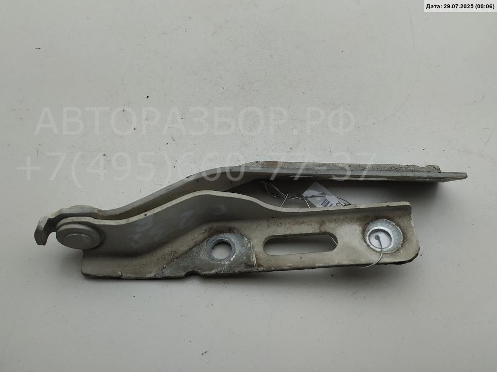 Петля капота правая