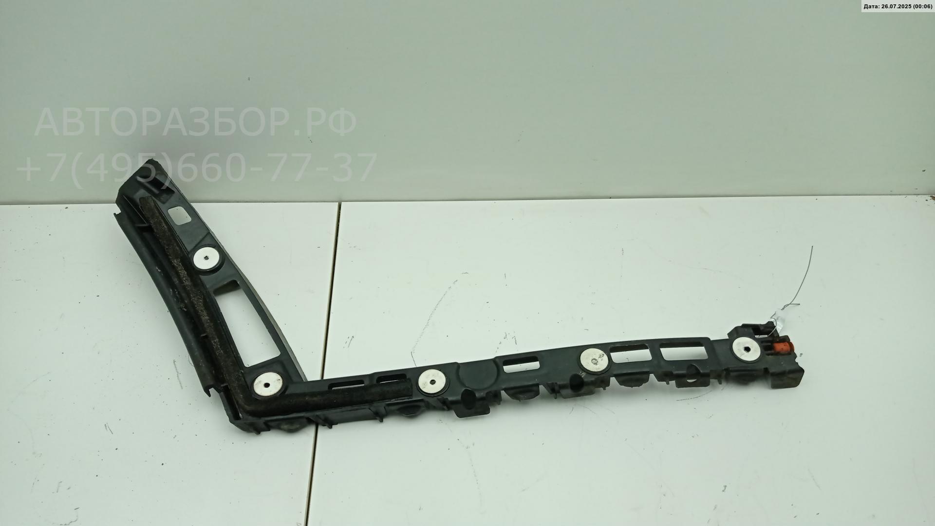 Кронштейн заднего бампера правый