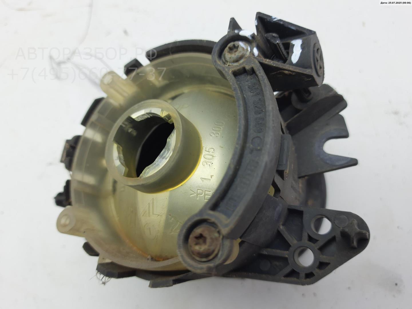 Фара противотуманная левая