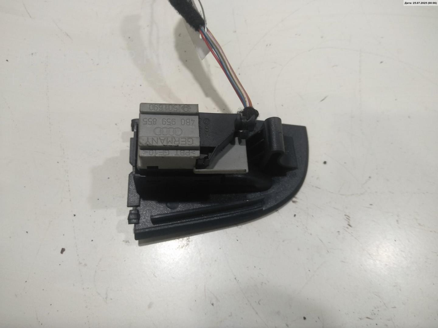 Кнопка стеклоподъемника