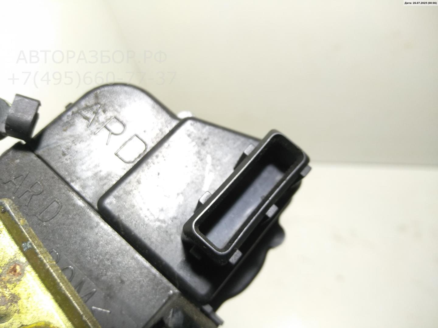 Замок двери задней правой