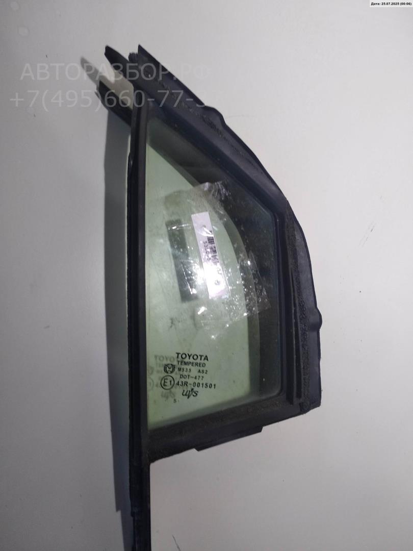Стекло двери передней правой (форточка)