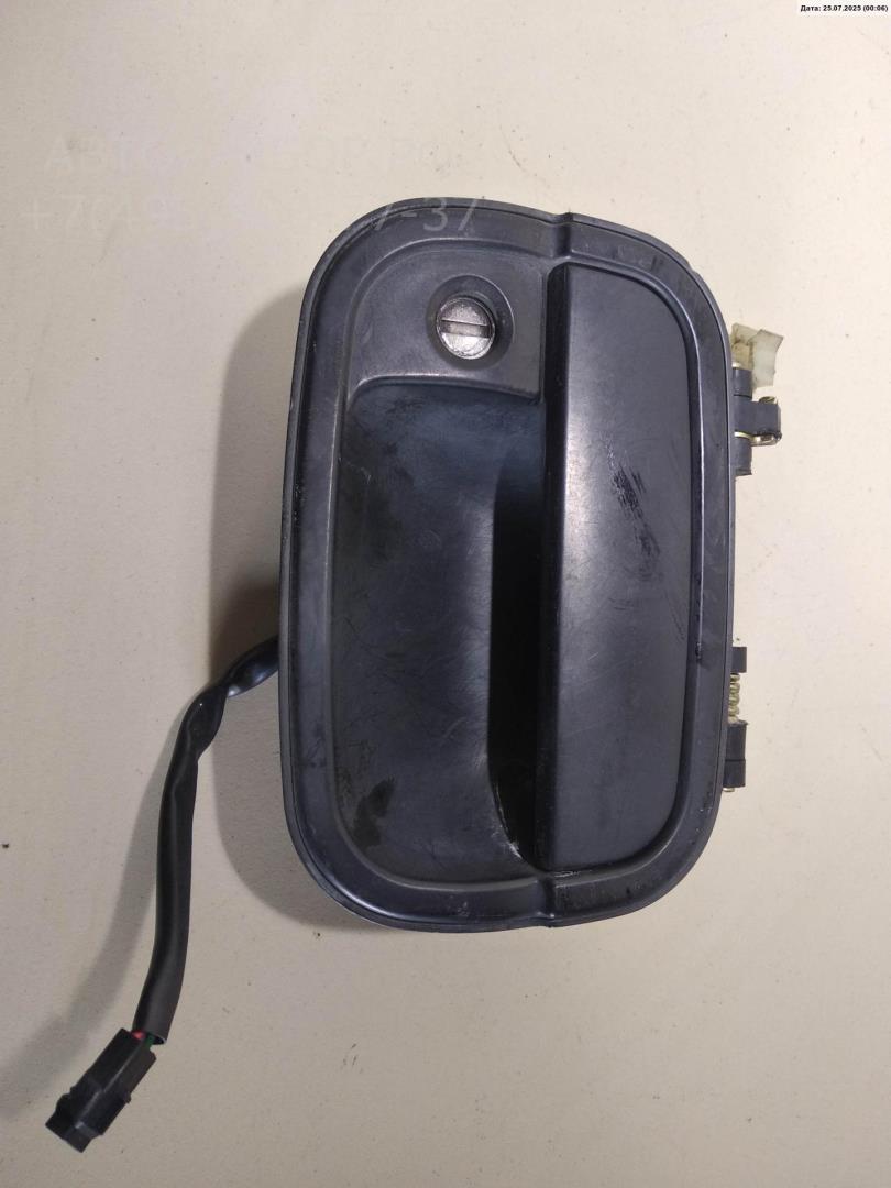 Ручка двери передней наружная правая