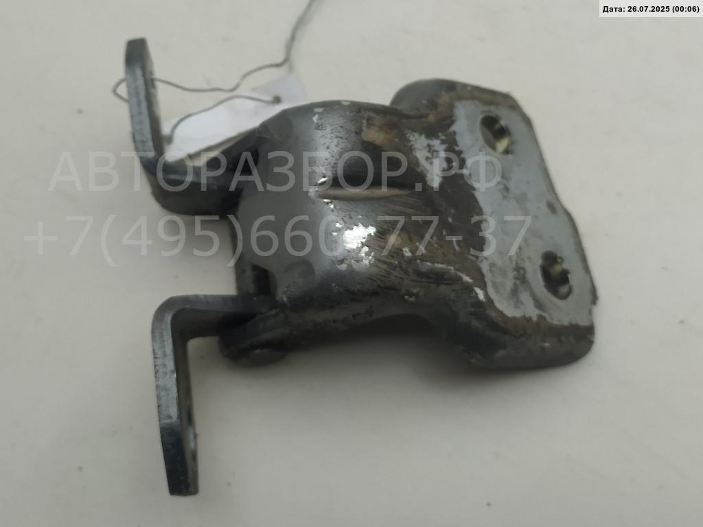 Петля двери