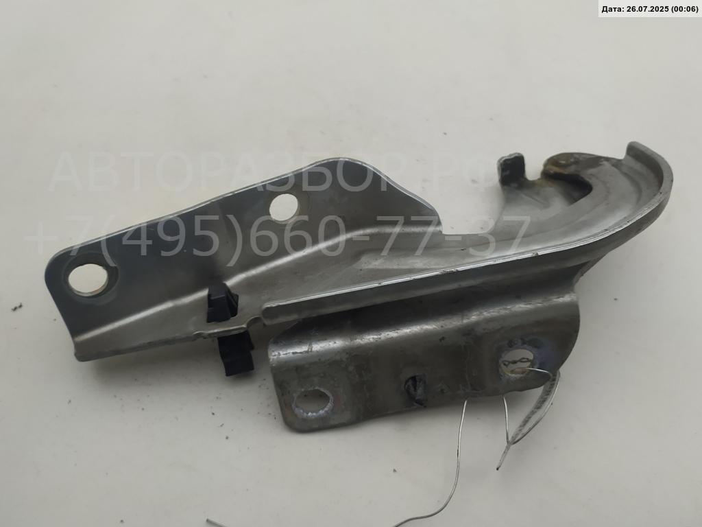 Петля капота правая