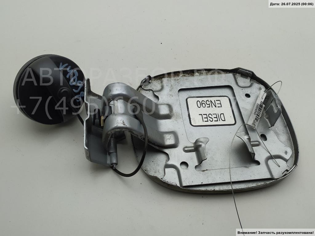 Лючок бензобака