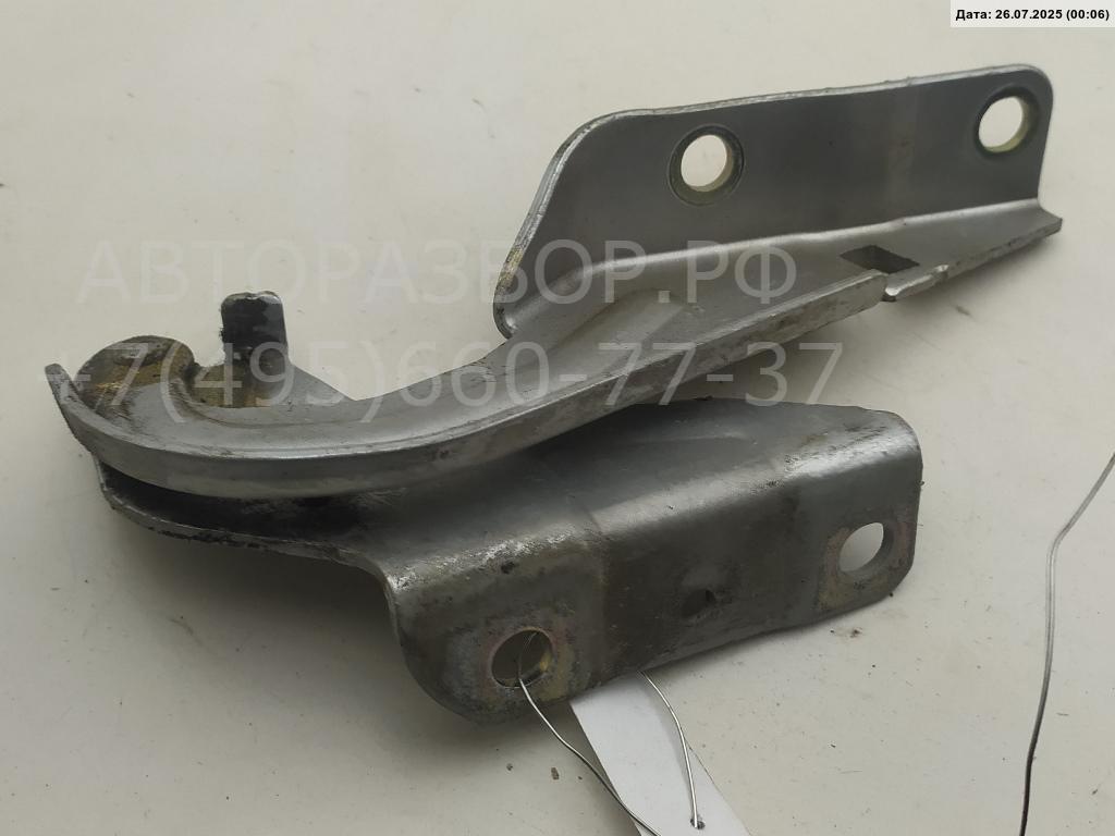 Петля капота левая