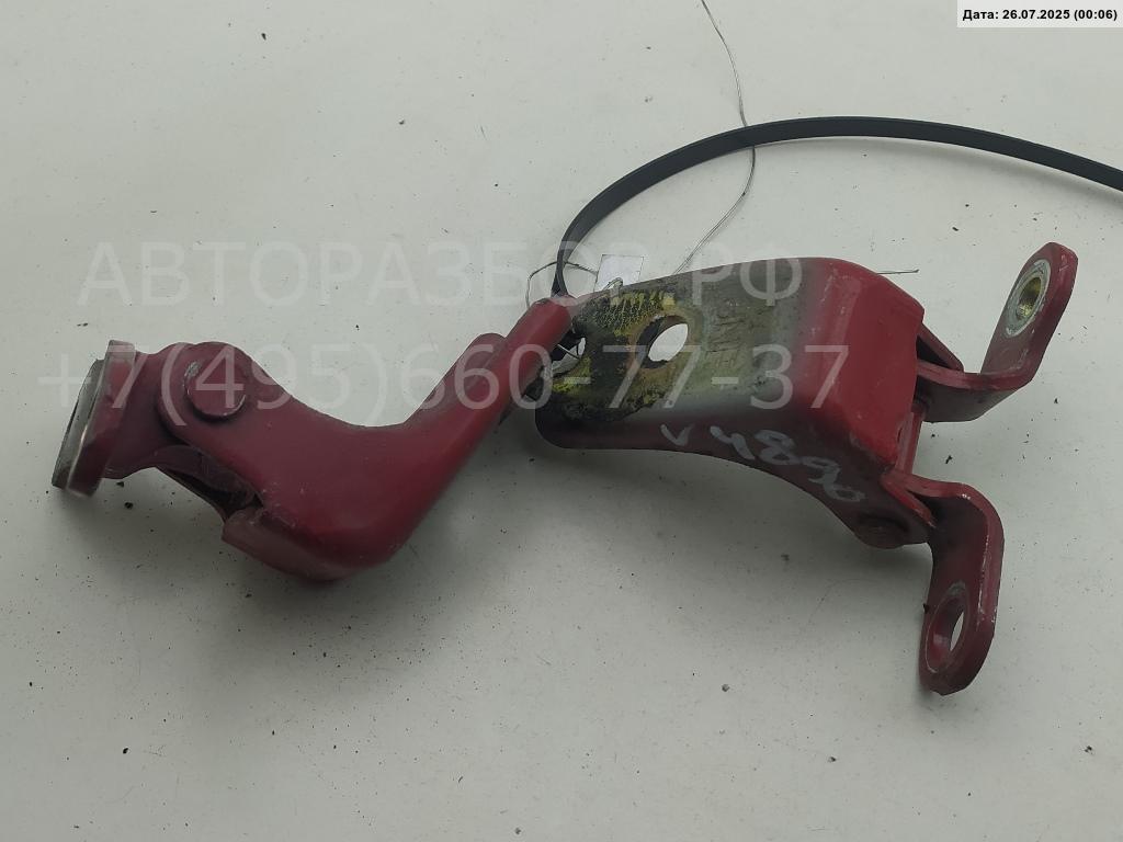 Петля двери