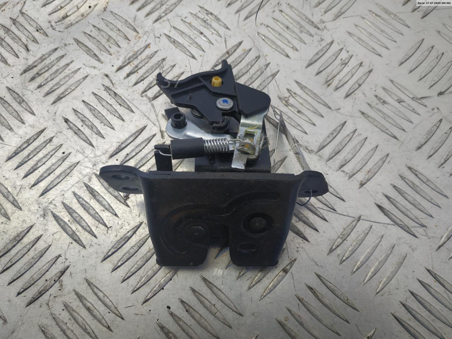 Замок багажника