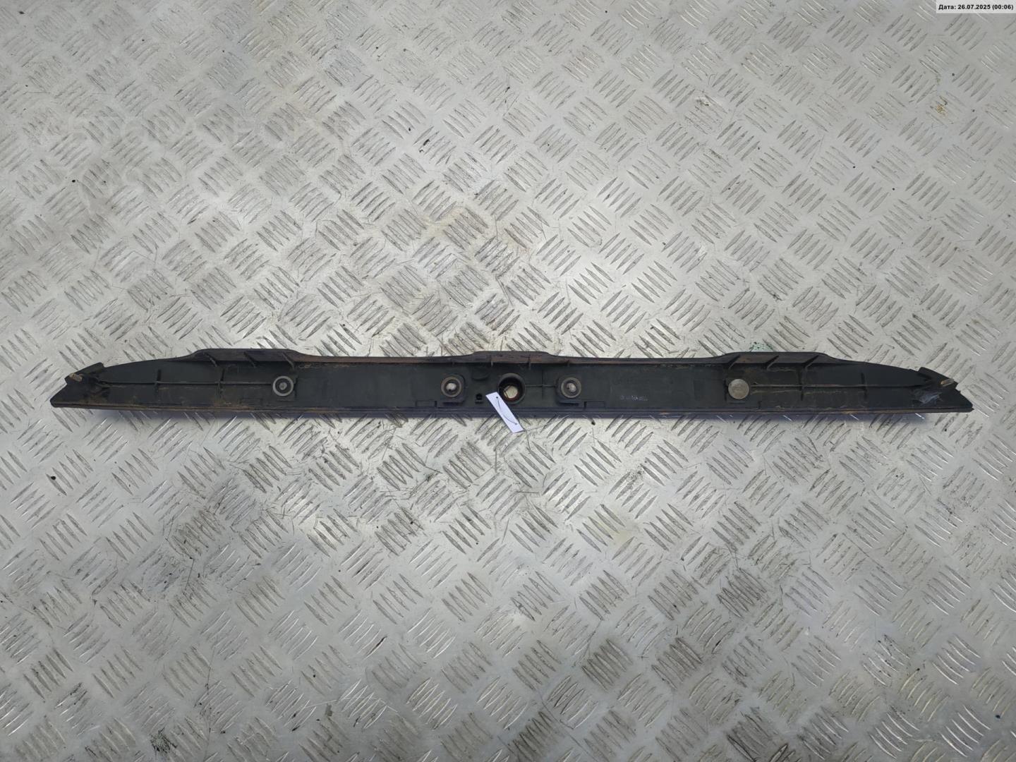 Накладка переднего бампера под номер