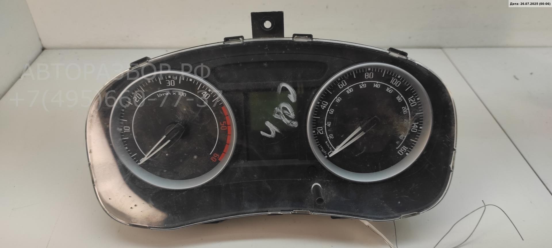 Панель приборов