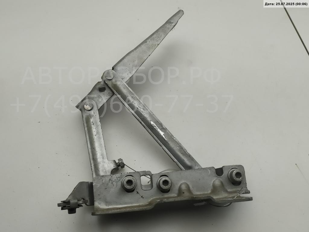 Петля капота правая