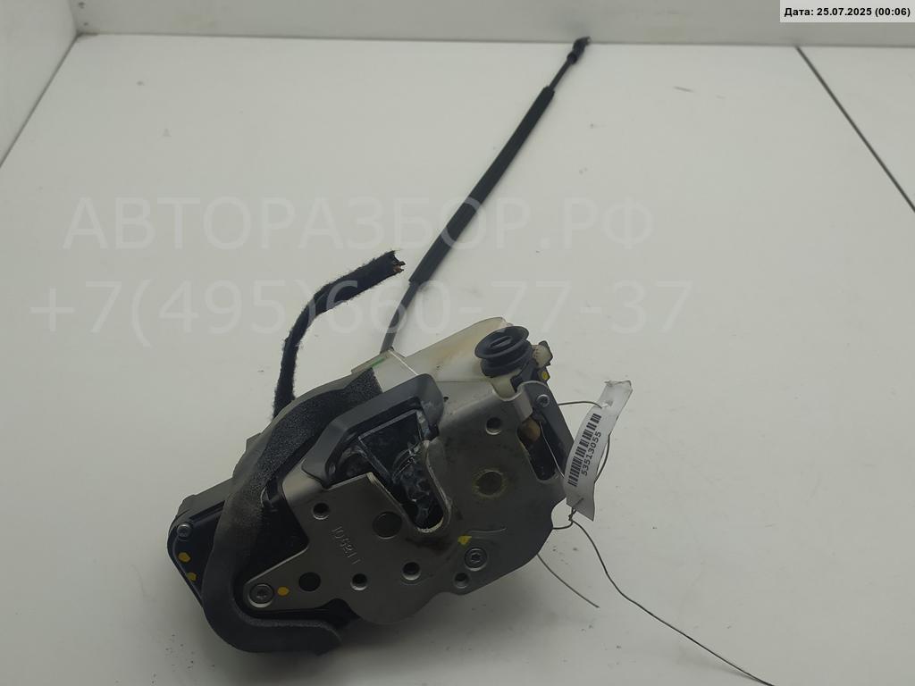 Замок двери задней левой