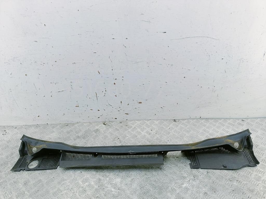 Решетка стеклоочистителей (Жабо)