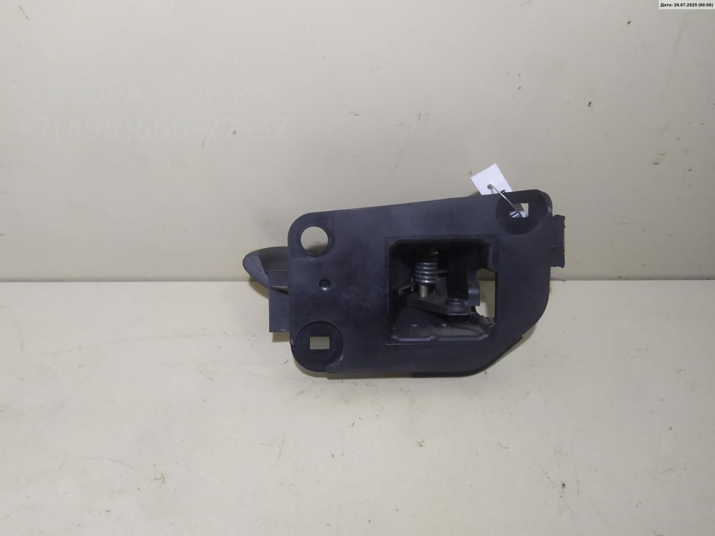 Ручка двери передней внутренняя левая