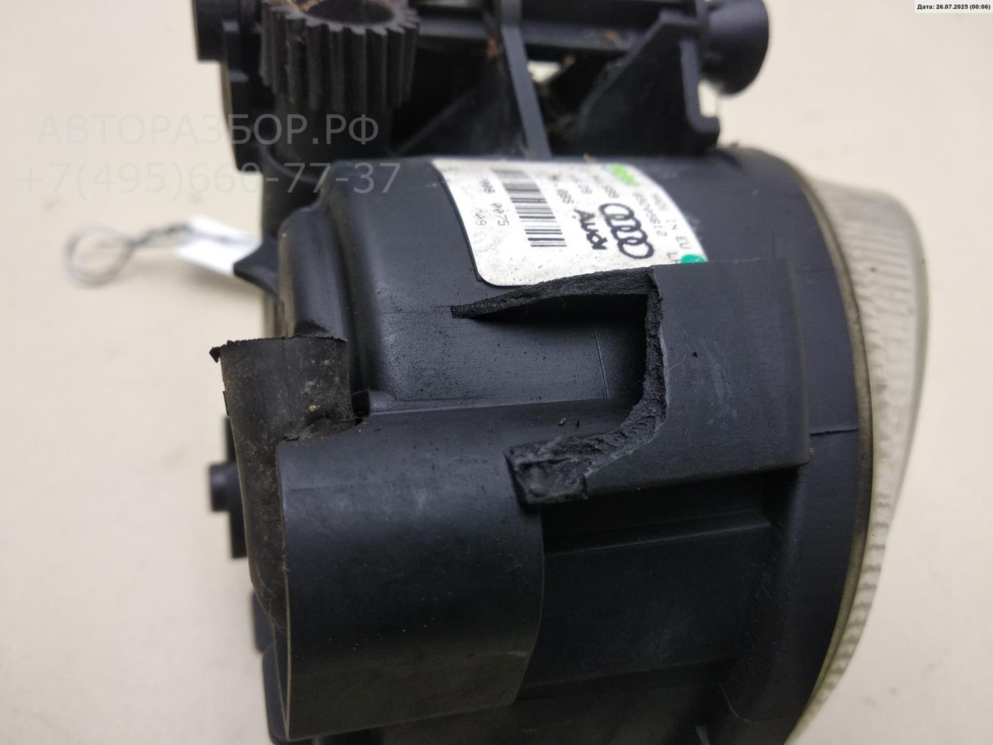 Фара противотуманная левая