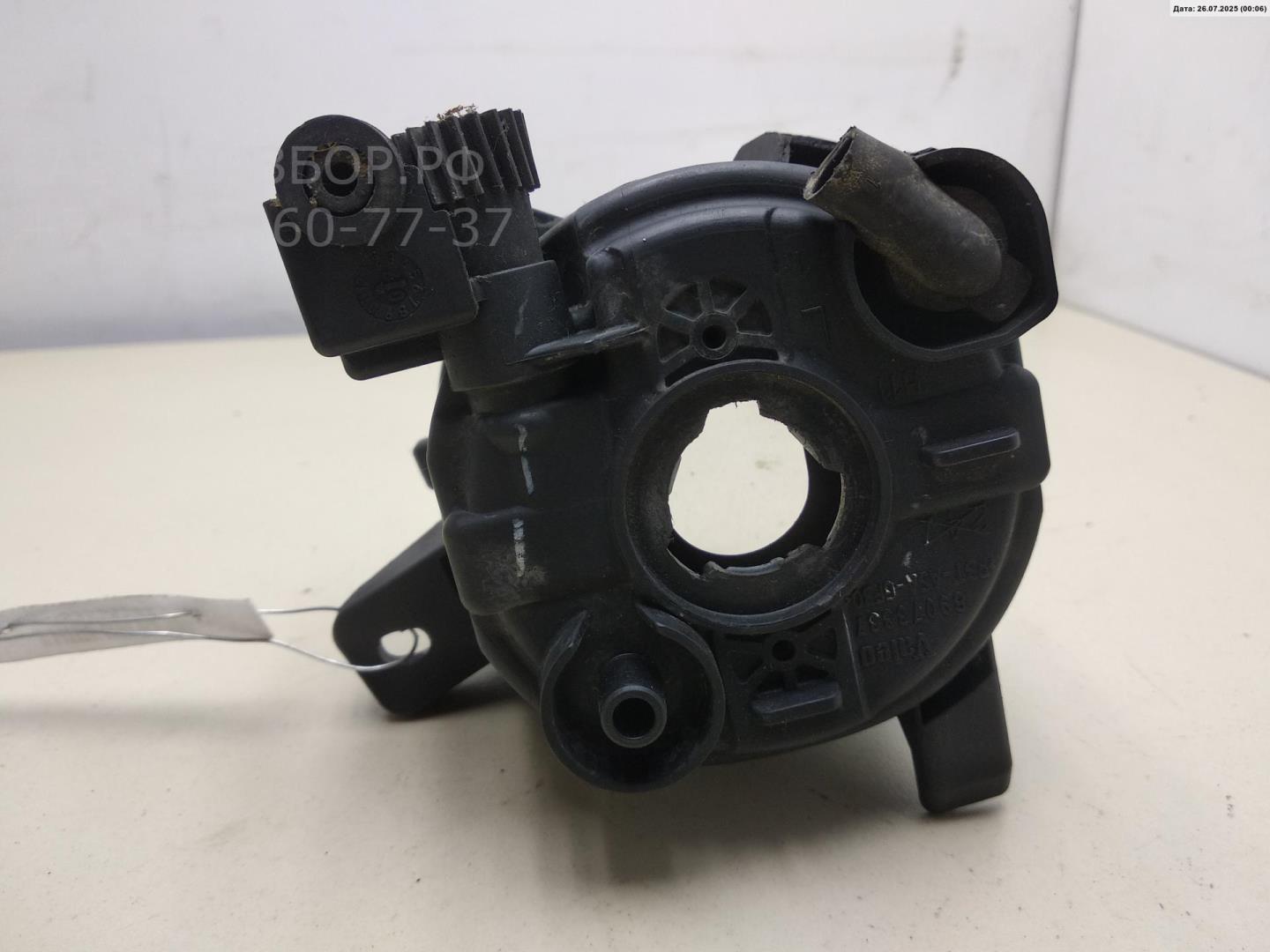 Фара противотуманная левая