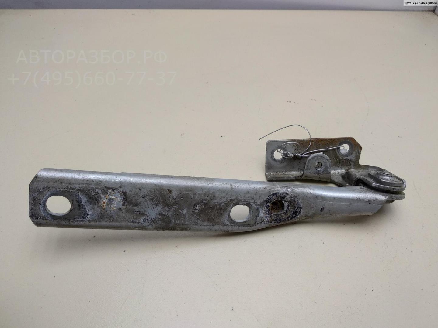 Петля капота правая