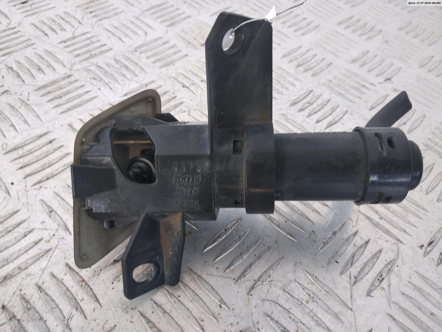 Форсунка омывателя фары