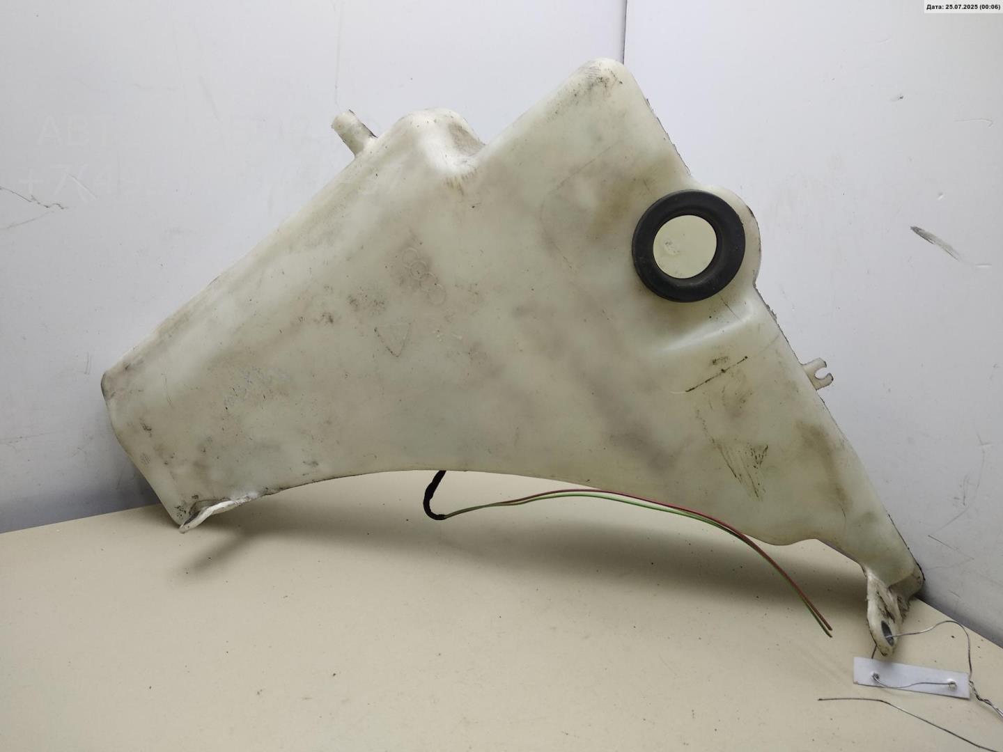 Бачок омывателя лобового стекла