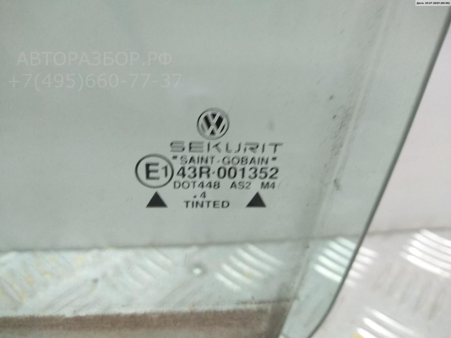 Стекло двери задней левой