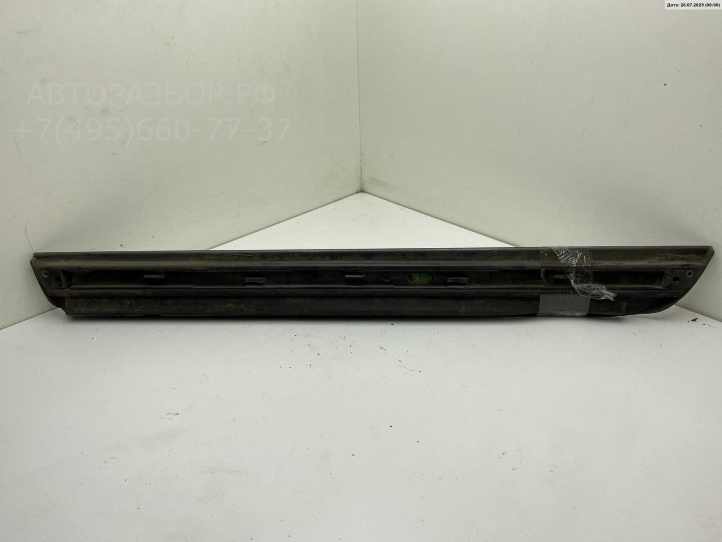 Накладка двери задней правой