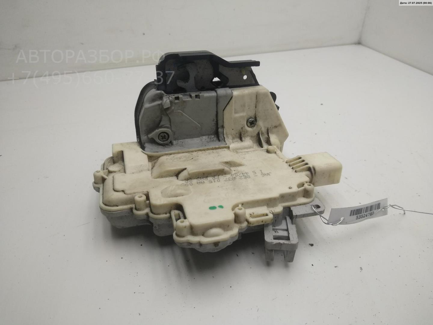 Замок двери передней левой