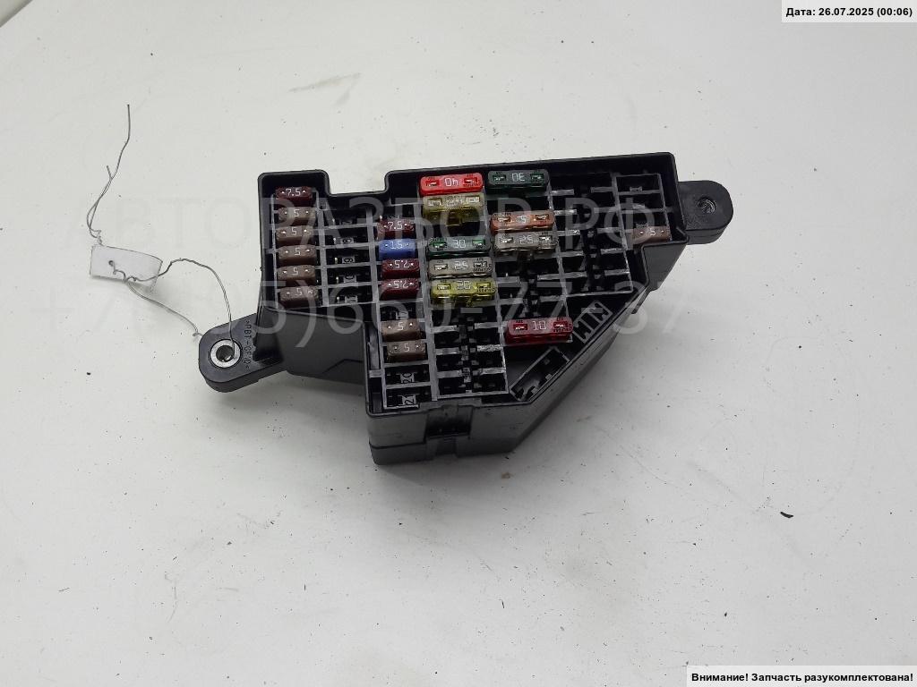 Блок предохранителей