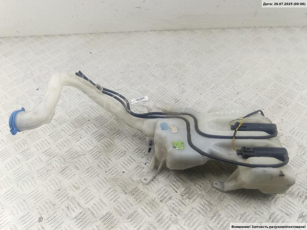 Бачок омывателя лобового стекла