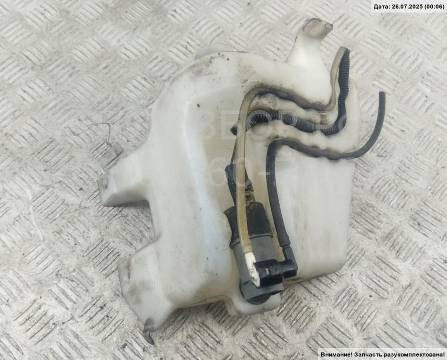 Бачок омывателя лобового стекла