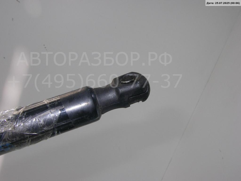 Амортизатор крышки багажника