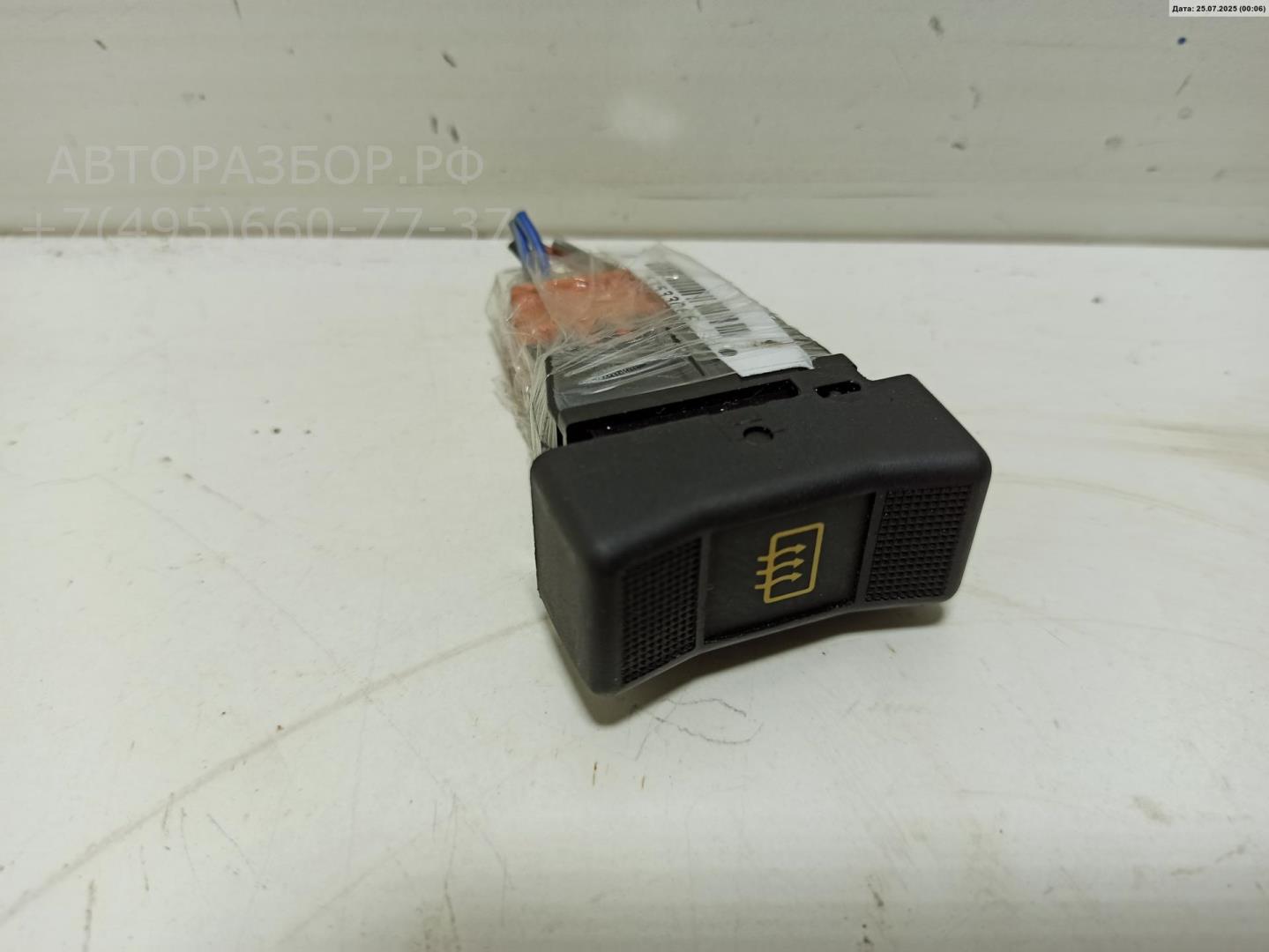 Кнопка обогрева заднего стекла