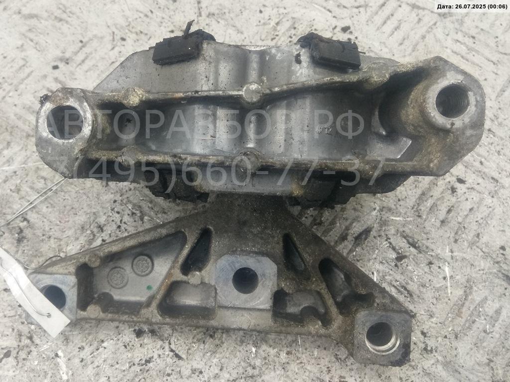 Опора двигателя правая