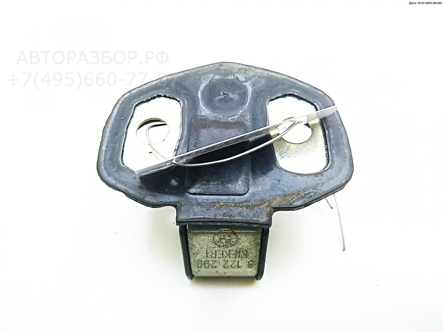 Ответная часть замка двери