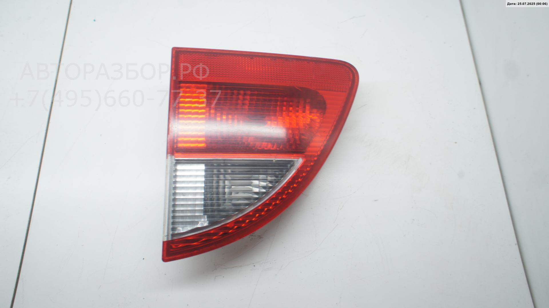 Фонарь задний внутренний правый