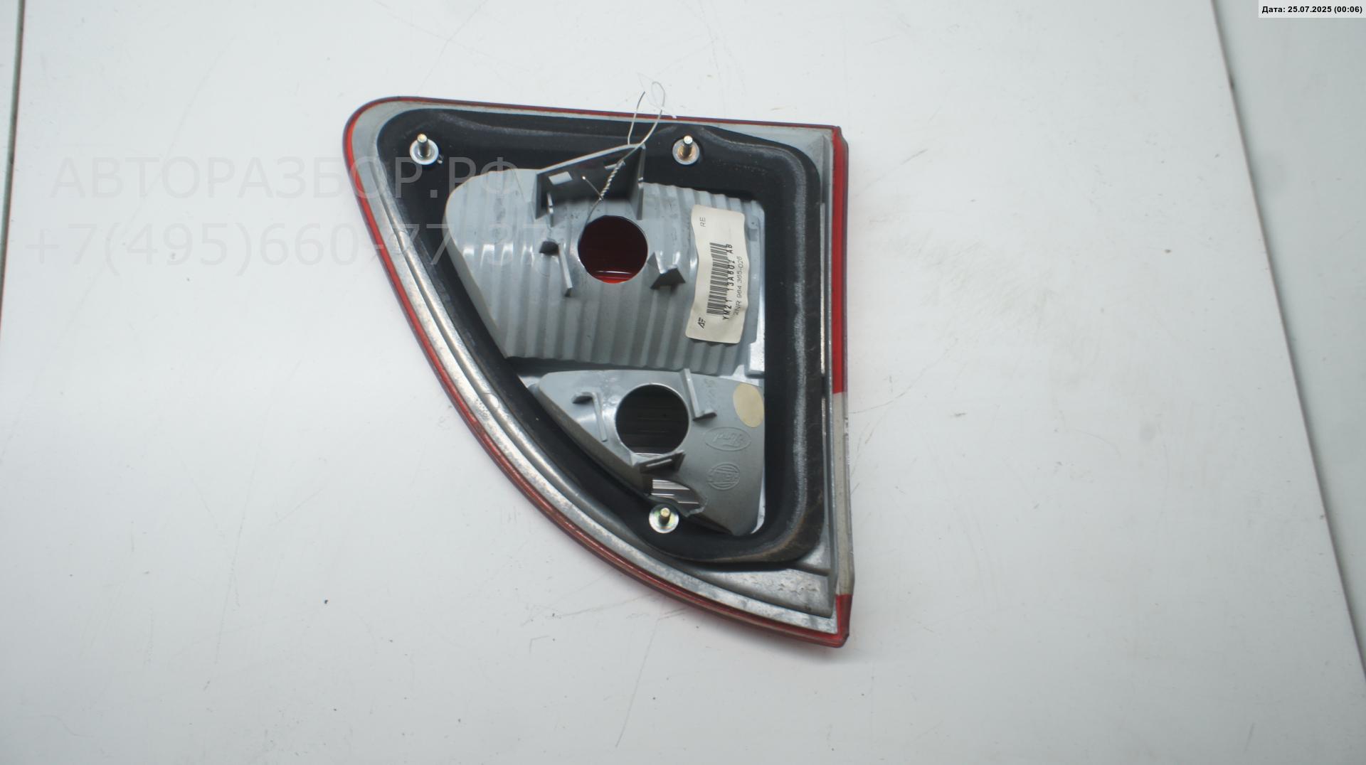 Фонарь задний внутренний правый