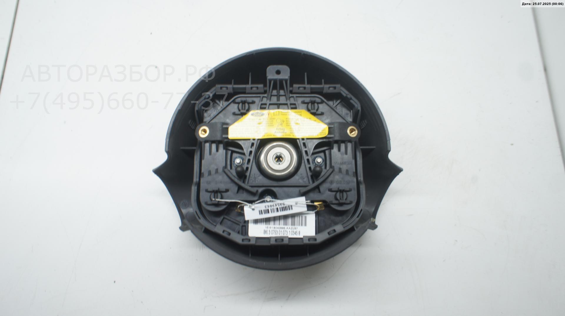 Подушка безопасности в рулевое колесо