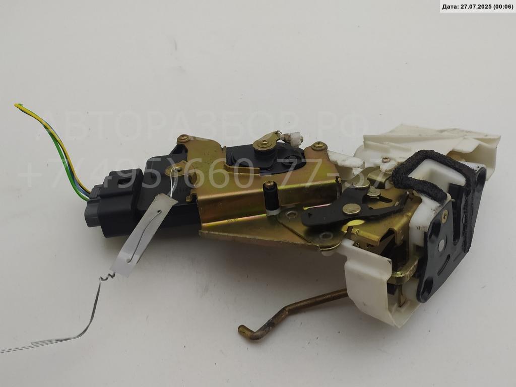 Замок двери задней правой