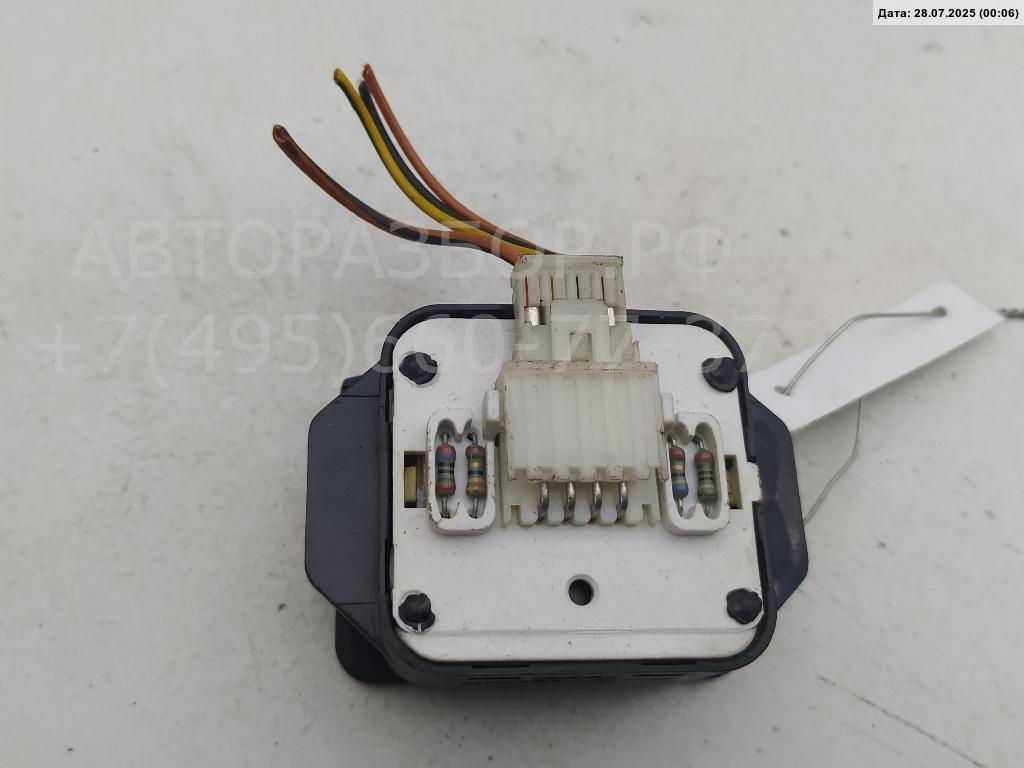 Кнопка стеклоподъемника