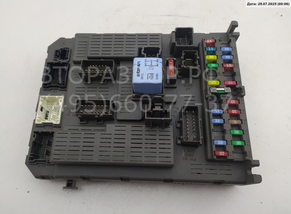 Блок предохранителей