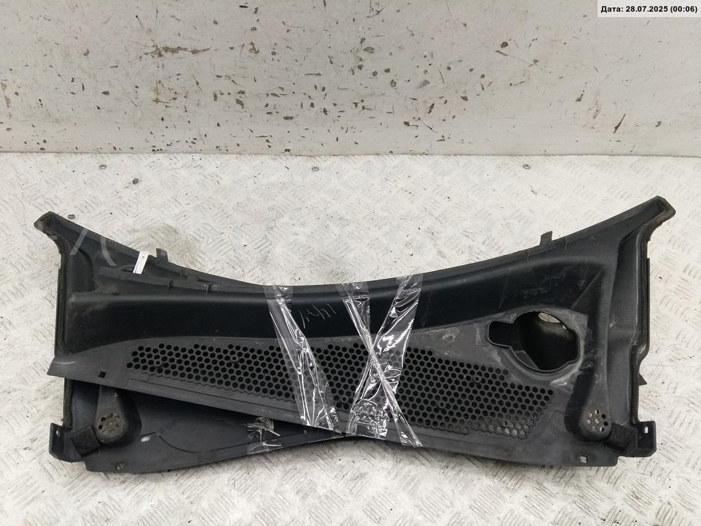 Решетка стеклоочистителей (Жабо)