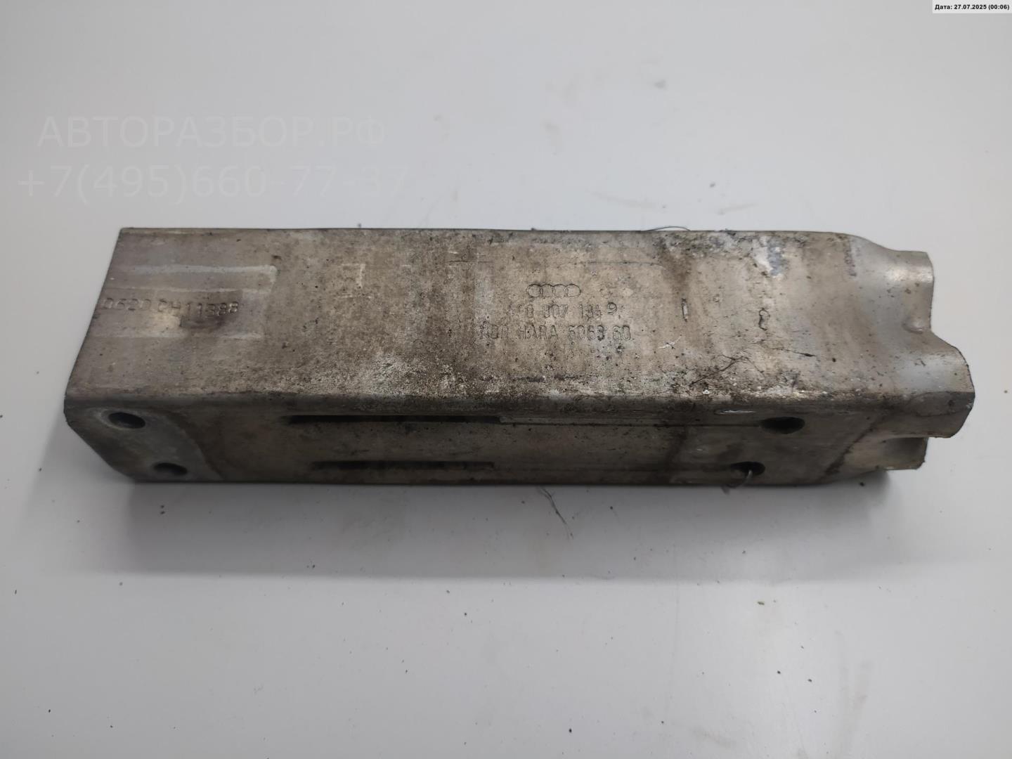 Кронштейн переднего бампера правый