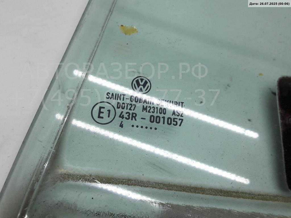 Стекло двери задней левой (форточка)