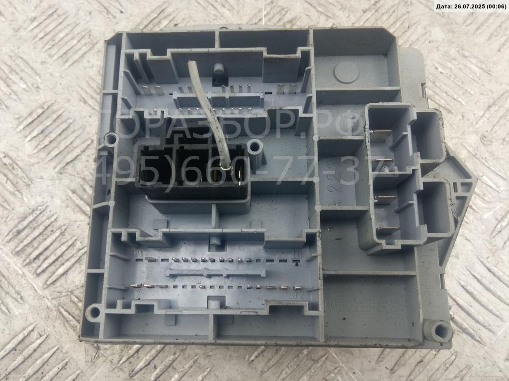 Блок предохранителей