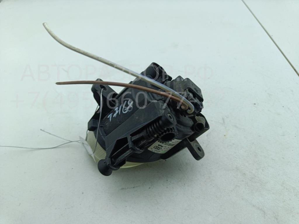 Фара противотуманная левая