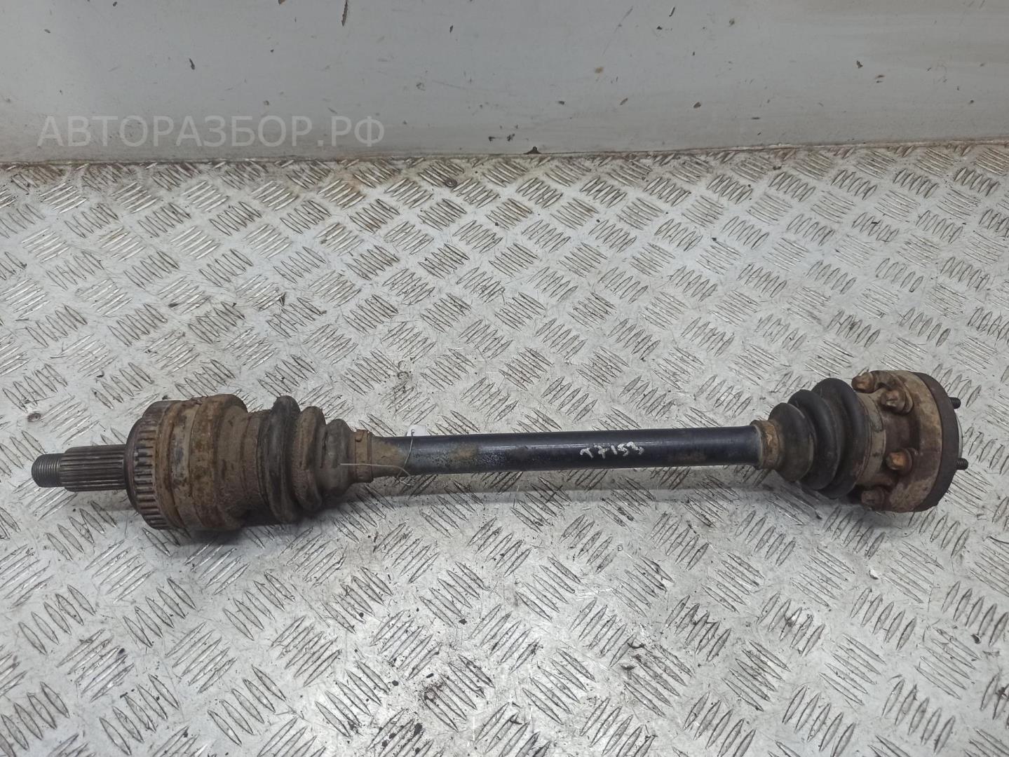 Полуось задняя