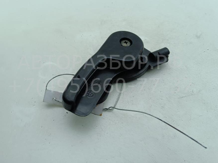 Ручка открывания капота