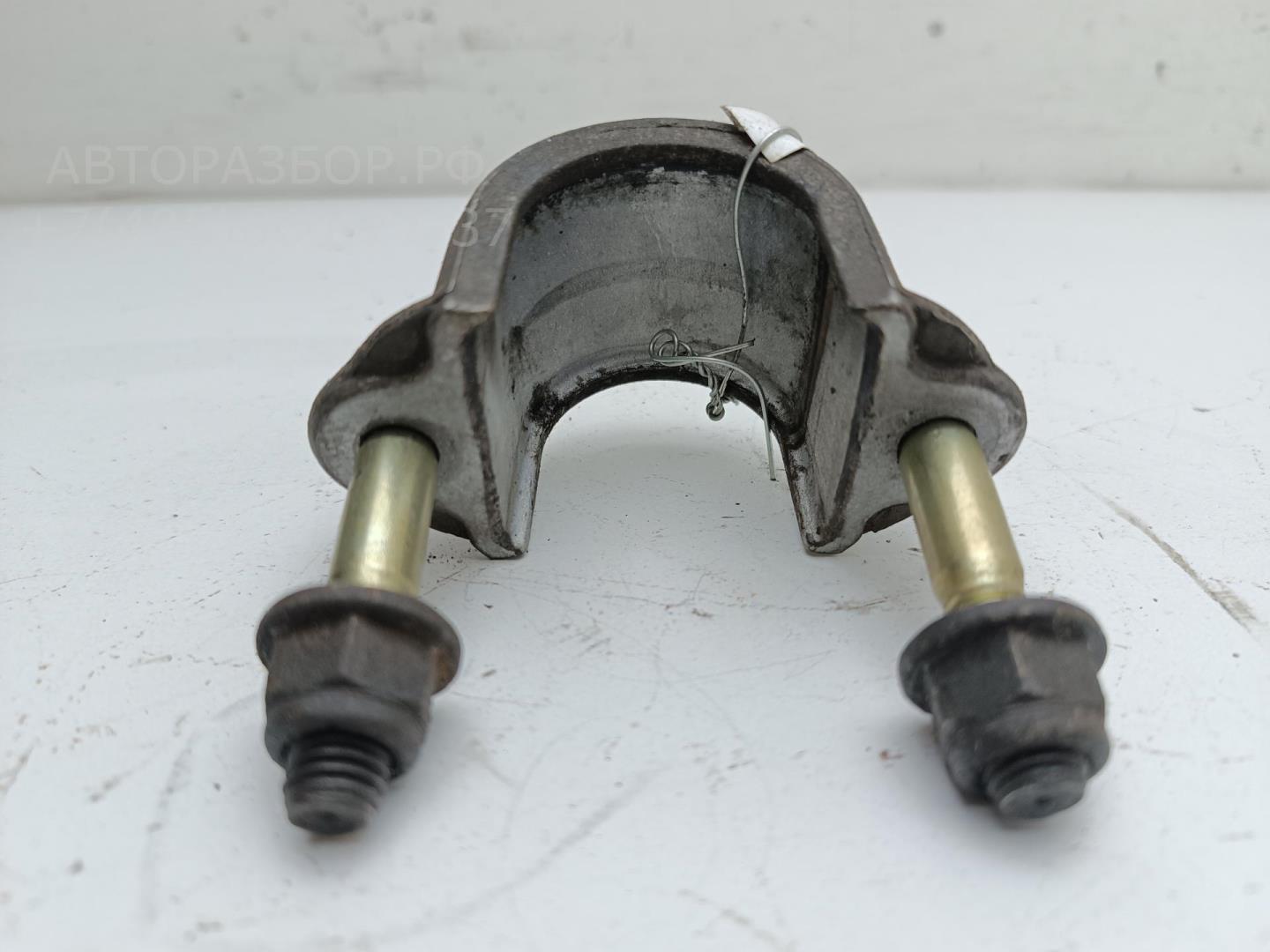 Кронштейн (п.п.к.)