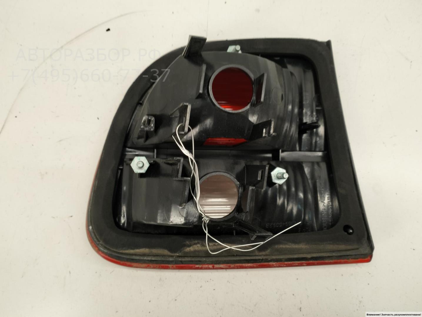 Фонарь задний внутренний правый
